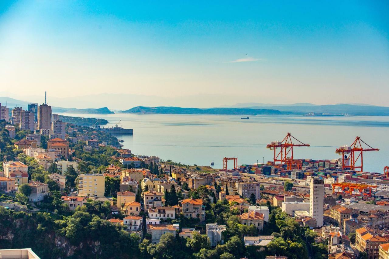 Apartment City View Rijeka Bagian luar foto